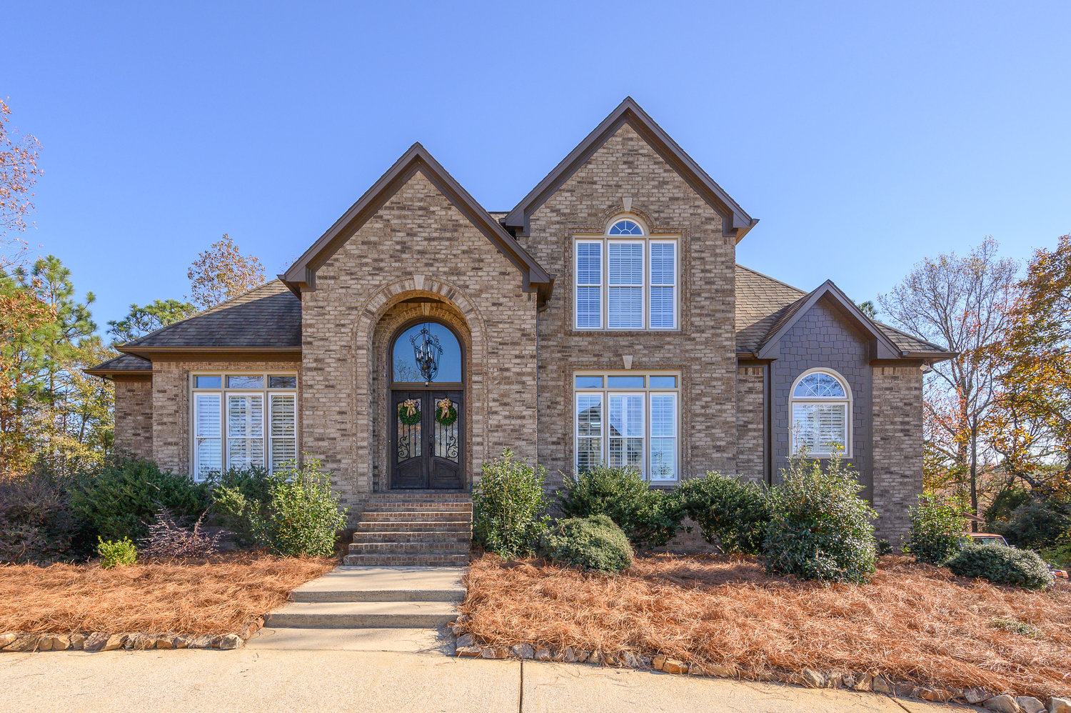 Virtual Tour of Birmingham Metro Real Estate Listing For Sale | 243 Kings Crest Lane, Pelham, AL 35124