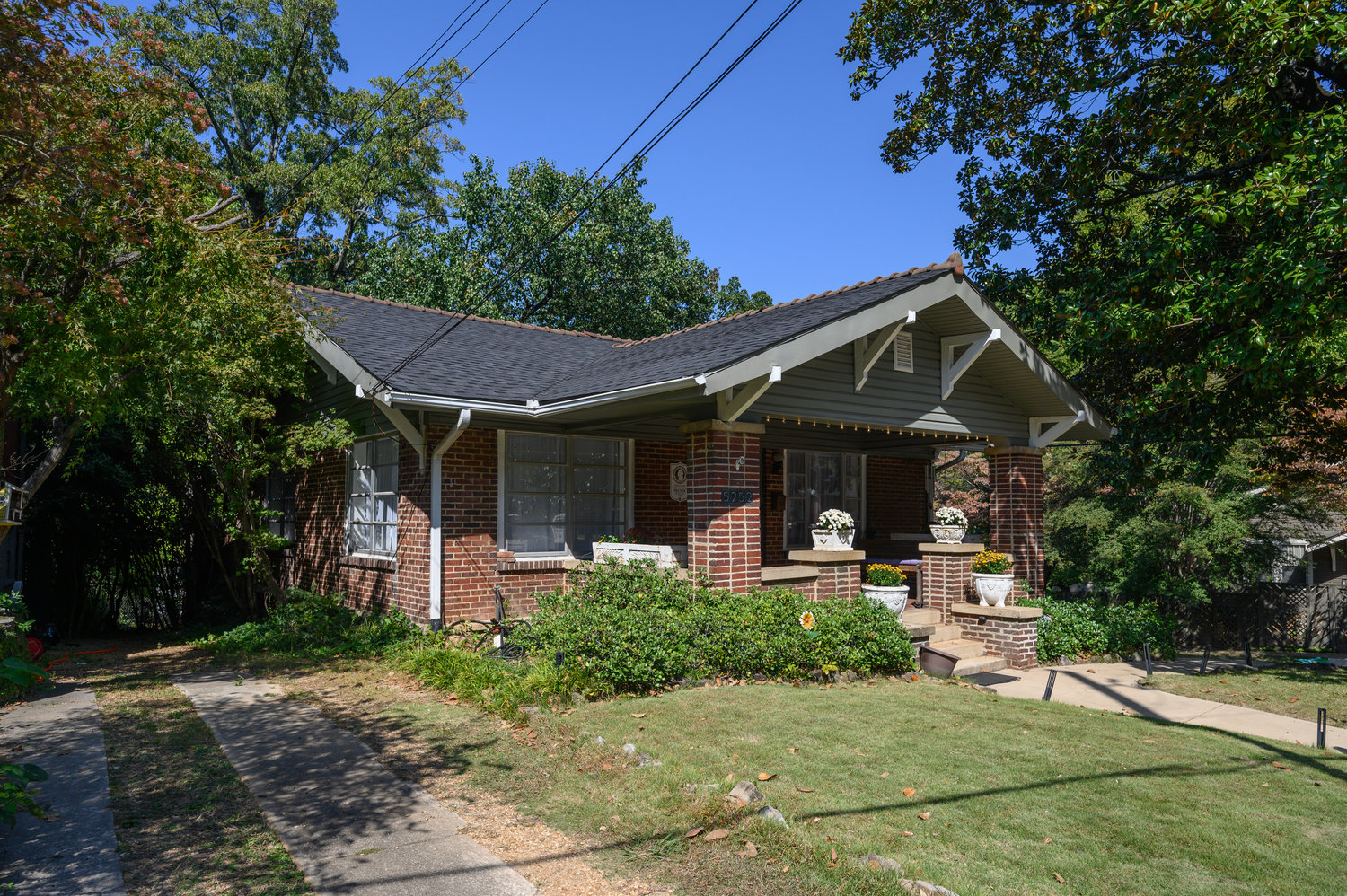 Virtual Tour of Birmingham Metro Real Estate Listing For Sale | 5252 6th Avenue South, Birmingham, AL 35212