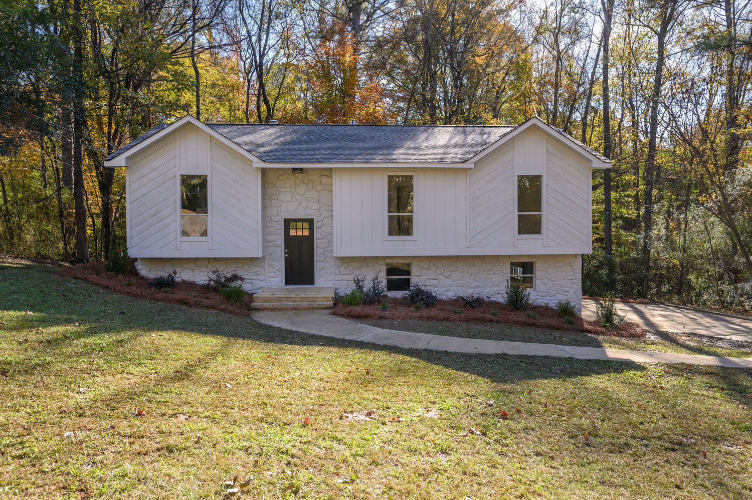 Virtual Tour of Birmingham Metro Real Estate Listing For Sale | 525 Foxfire Drive, Gardendale, AL 35071